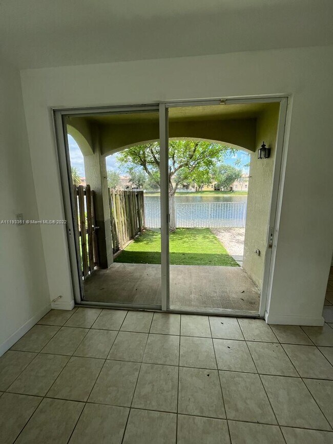Building Photo - 10983 NW 79th St