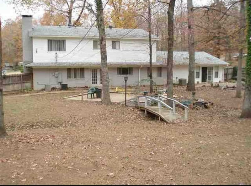 Building Photo - 15 Sweetbrush Ave