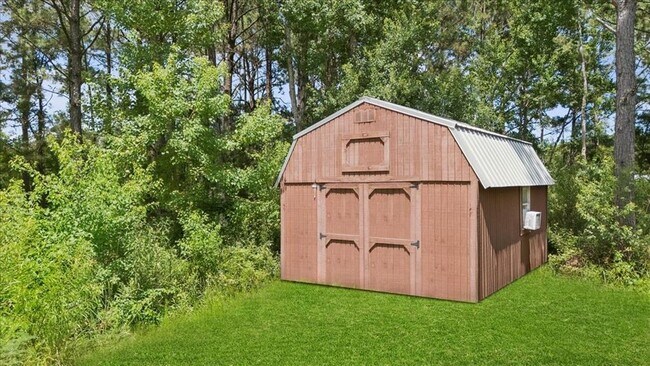 Building Photo - 13585 Mesa Dr