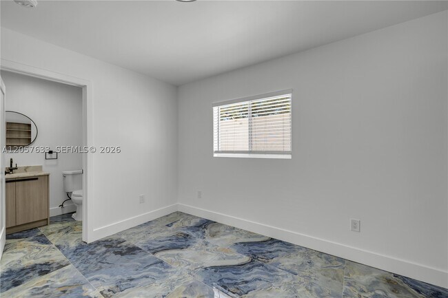 Building Photo - 10350 SW 48th St
