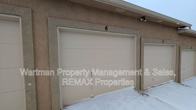 Building Photo - 1530 Little Bear Creek Point