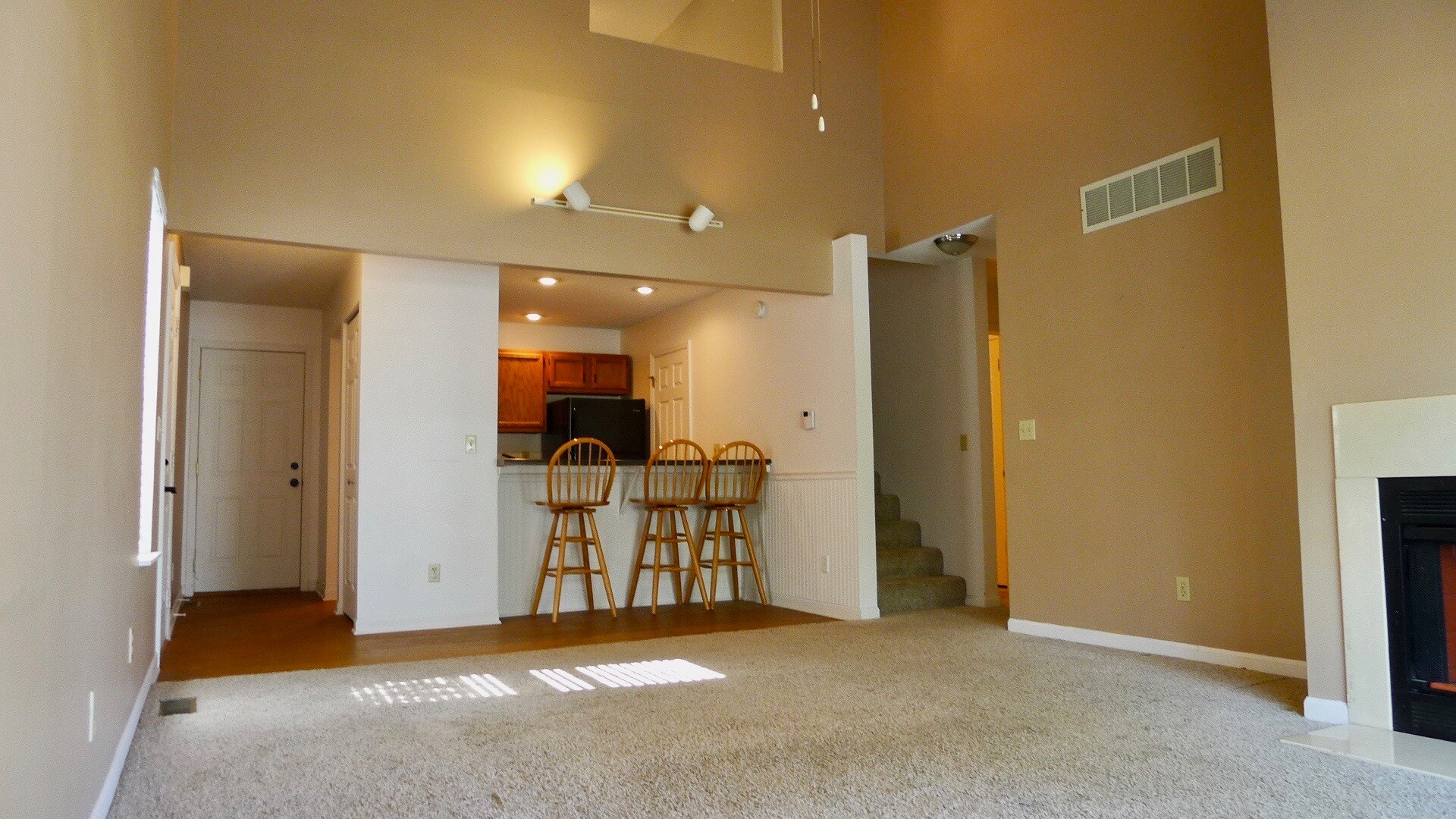 Building Photo - 204 Misty Cove