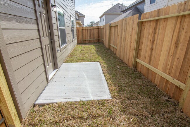 Building Photo - 5327 Gouldburn River Dr