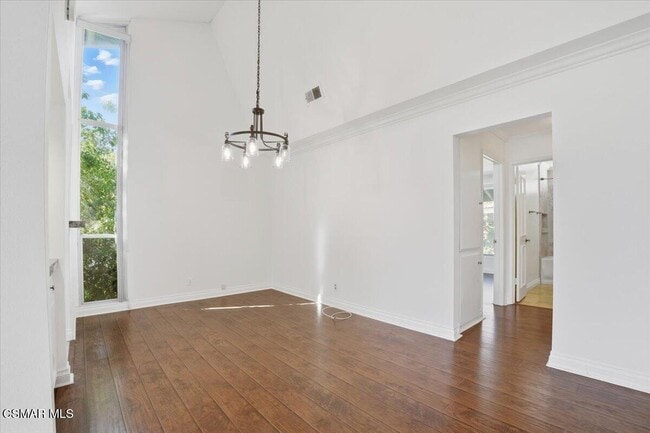 Building Photo - 31505 Lindero Canyon Rd