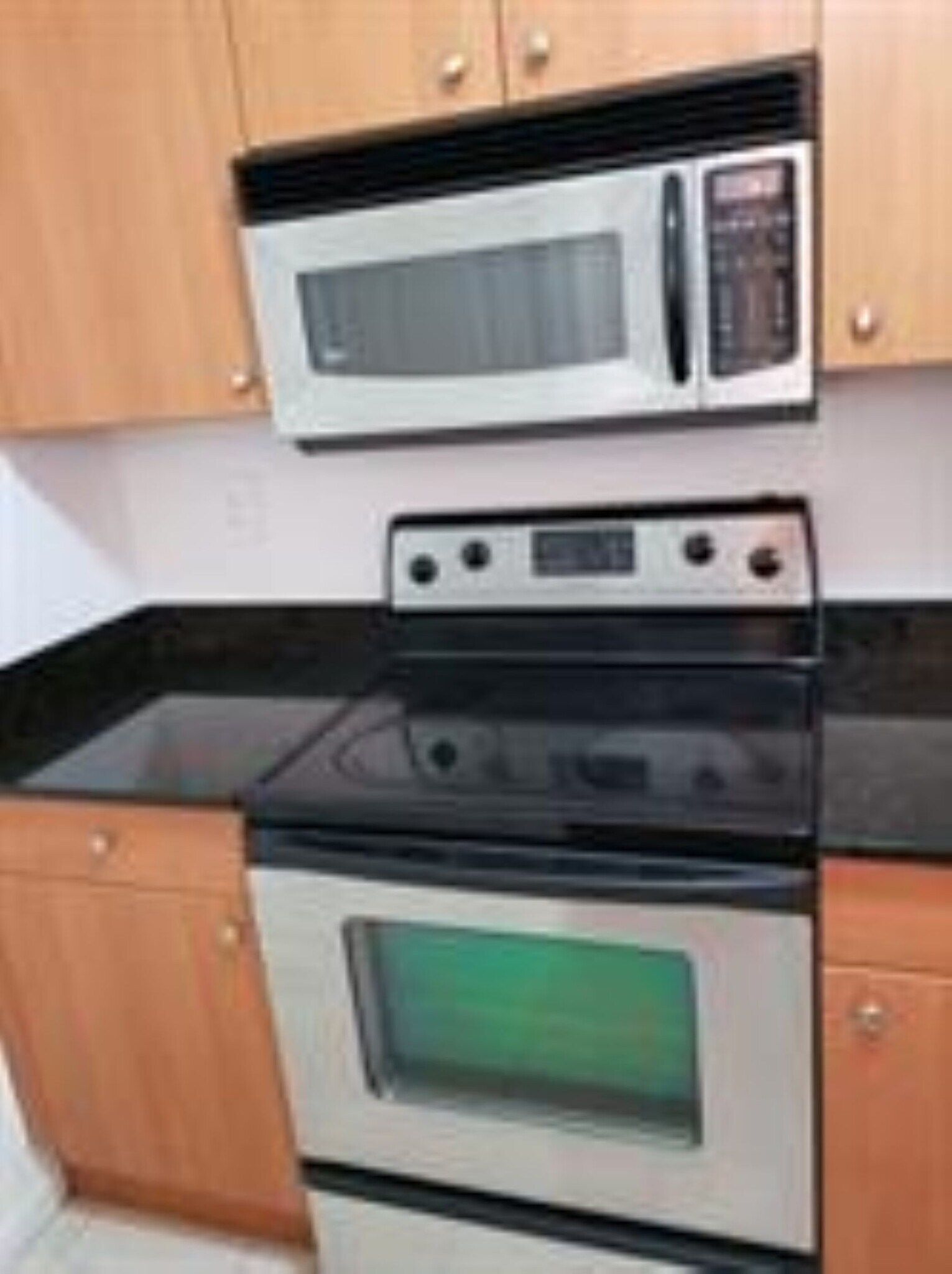 Building Photo - 2890 N Oakland Forest Dr