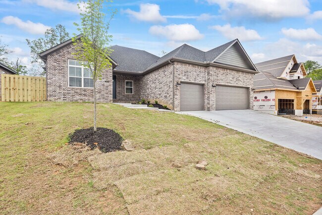 Building Photo - 1509 Padova Ave