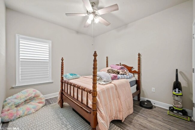 Building Photo - Charming 4BR House in Daphne