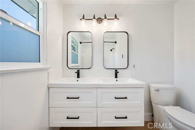 Building Photo - 3409 Palos Verdes Dr N
