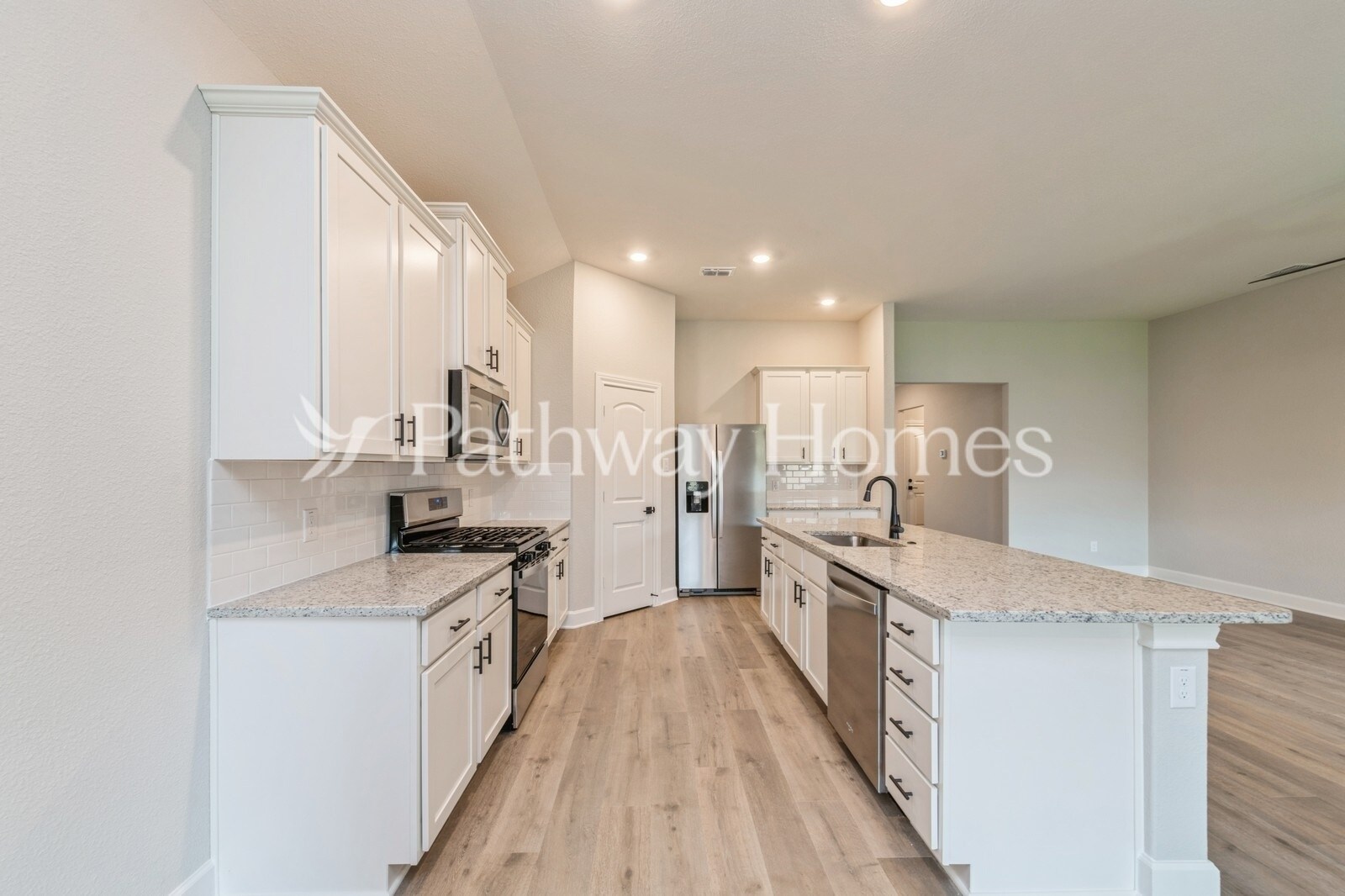 Building Photo - 620 Brookside Dr