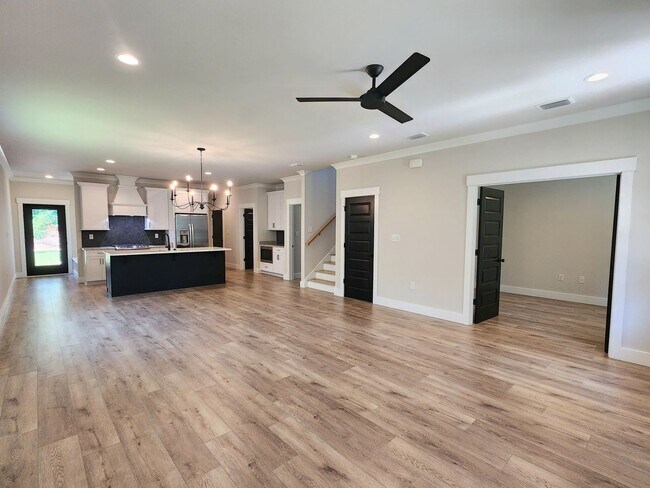 Building Photo - Stunning new executive home in Gulf Shores!