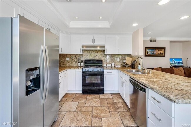 Building Photo - 4 br, 3 bath House - 1 Alba W