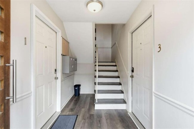 Building Photo - 1010 Scott Blvd