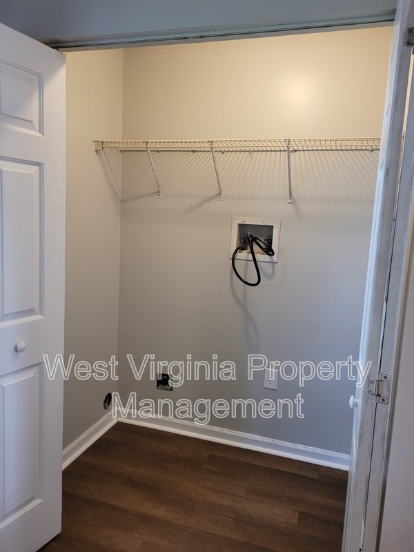 Building Photo - 3751 Summerlee Rd