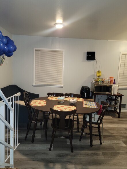 Dinner Room - 14835 Anderson Ct