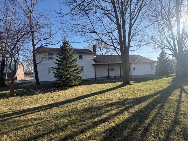 Building Photo - 14206 Grabill Rd