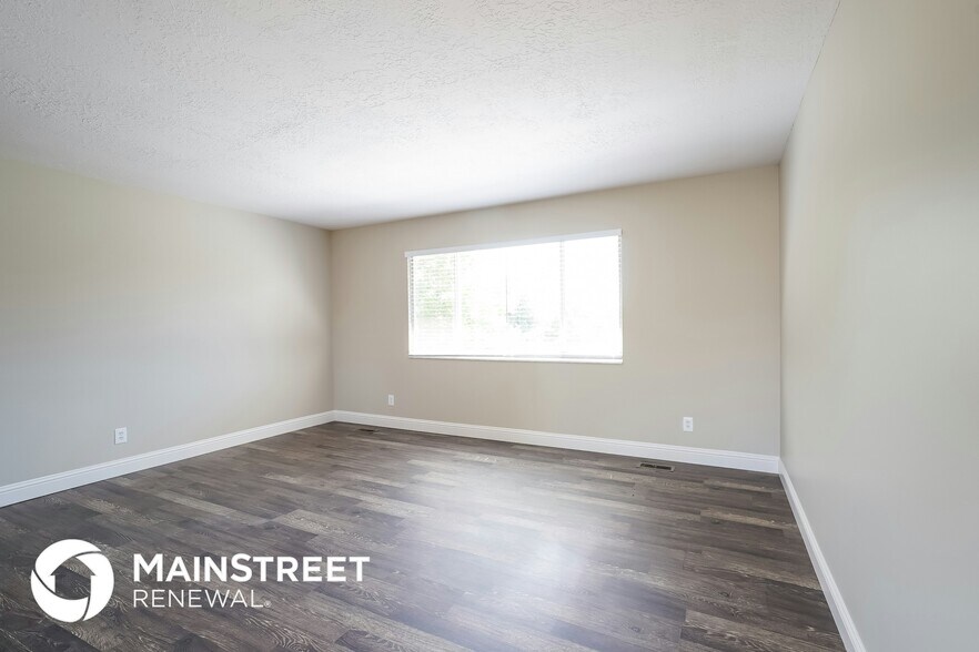 Building Photo - 348 W 2400 S