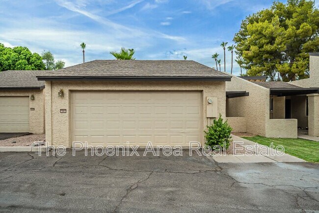 Primary Photo - 2256 W Lindner Ave