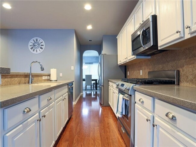 Building Photo - 10720 Sorghum Hill Cove