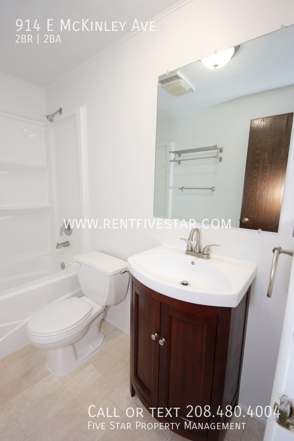 Building Photo - 914 E McKinley Ave-