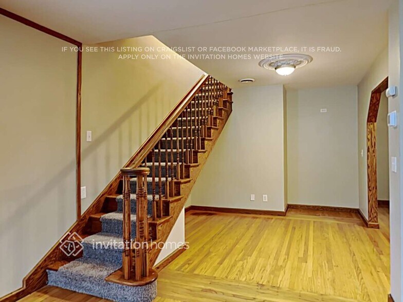Building Photo - 278 Hemlock St