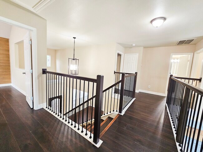 Building Photo - 20810 Balmoral Glen Ln