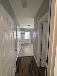 Building Photo - 4172 E Galbraith Rd