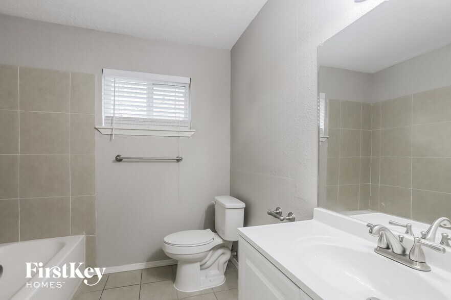 Building Photo - 3607 Dawnwood Dr