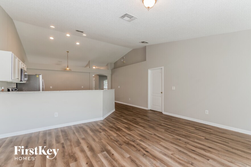 Building Photo - 10263 Wood Dove Way