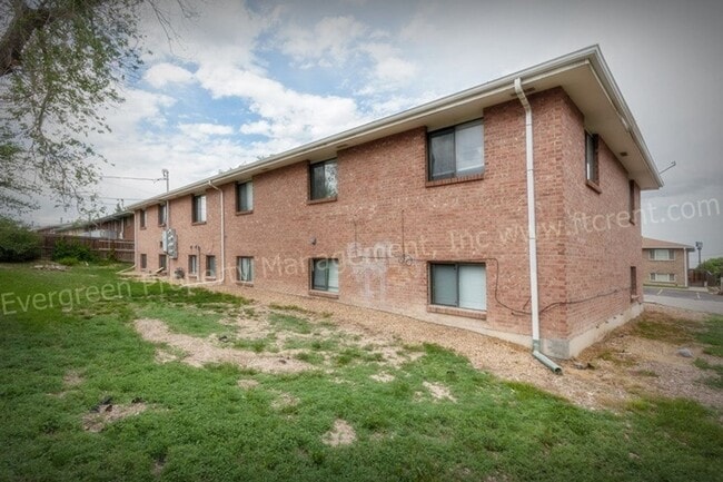 Building Photo - 3023 Denver St