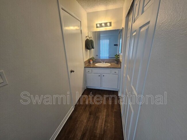 Building Photo - 926 Wilmington Blvd