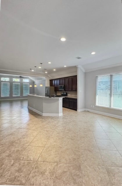 Building Photo - 2119 Llerena Ln