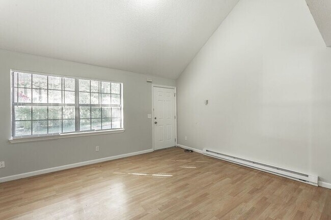 Building Photo - 4499 Delashmitt Rd