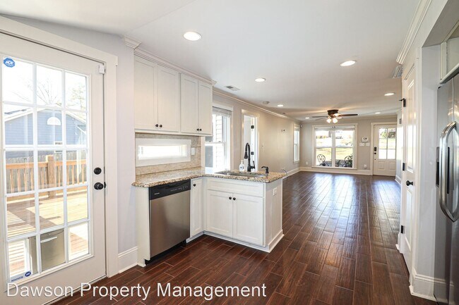 Building Photo - 3 br, 2 bath House - 2830 Hilliard Drive