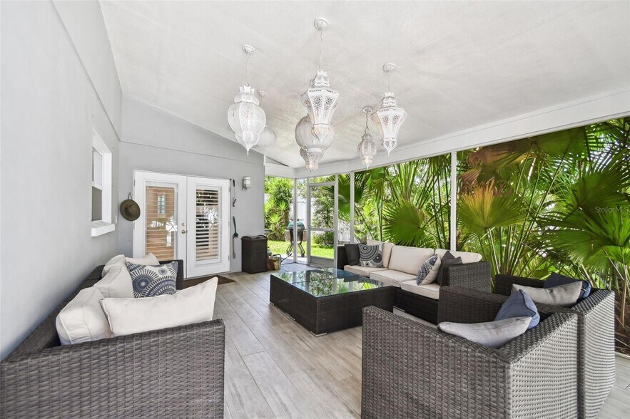 Building Photo - 4203 W Cleveland St