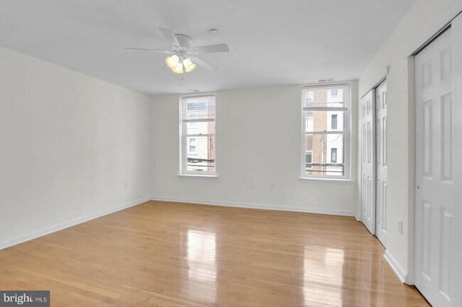 Building Photo - 1526 Brown St