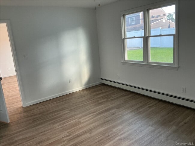 Building Photo - 77 Choir Ln