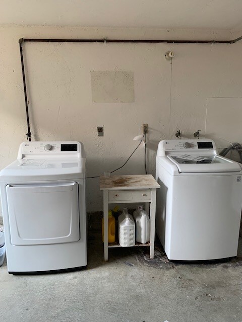 Building Photo - 1585 10th Ave