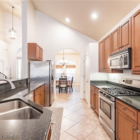 Building Photo - 13042 Sail Away St