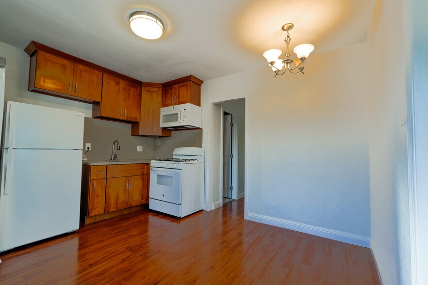 Building Photo - 3765 Angelo Ave