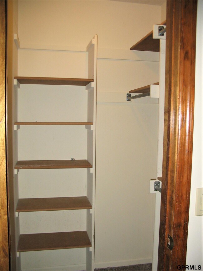 Building Photo - 303 Pierce St