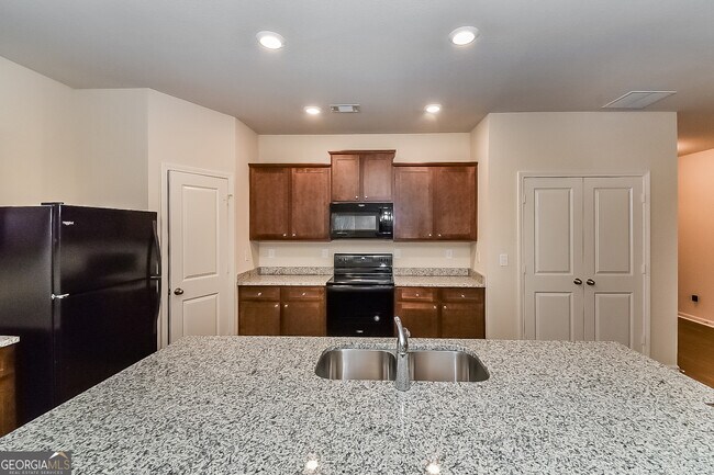 Building Photo - 224 Augusta Woods Dr