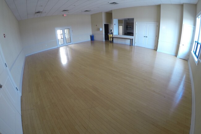 Building Photo - 110 Tidewater St