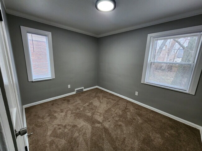 Building Photo - 11318 Littlefield St