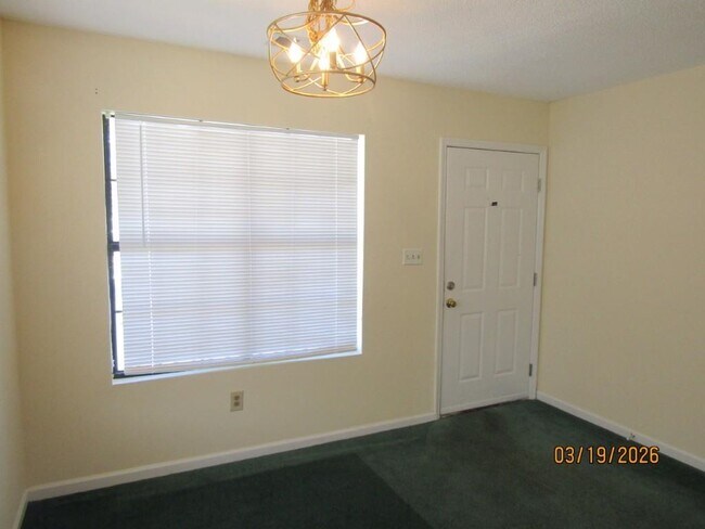 Building Photo - 1095 Plantation Dr