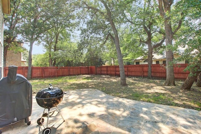 Building Photo - 140 Fairwood Dr
