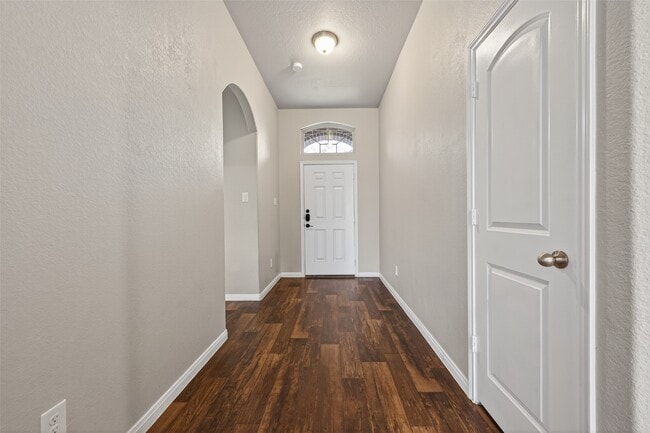 Building Photo - 5234 Jasmine Valley Ct