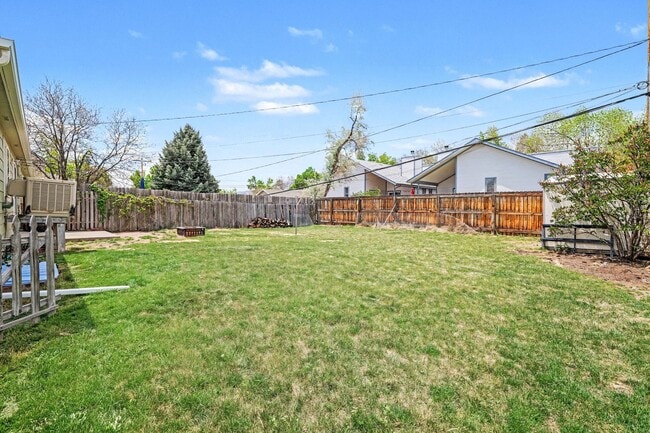 Building Photo - Beautifully Updated Littleton Home with Huge Yard & Basement Storage