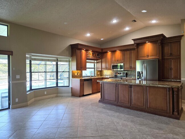 Building Photo - 11630 Island Lakes Ln