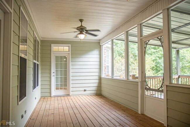 Building Photo - 168 Hamlin Rd