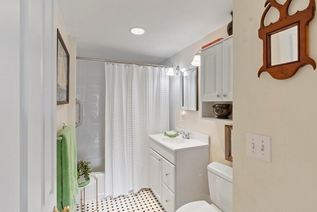 Building Photo - 34 High St